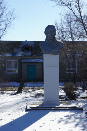 Памятник Герою Советского Союза О.И. Городовикову